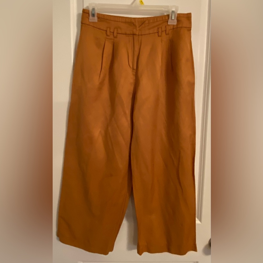 ASOS crop pants in size 6